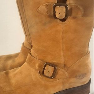 ugg combat boots good condition tan size 7.5